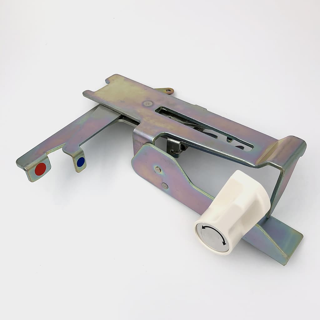 Фиксатор передней игольницы (правый) SRP60N/FRP70 (No.5-8, 10-13, 15-18, 29-31)