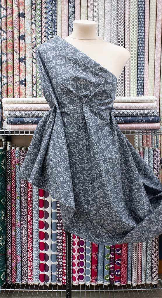 Ткань Gütermann Good Vibes (вензеля на сером) - №2