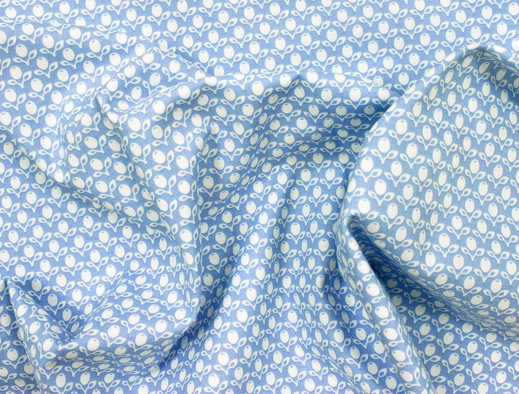 Ткань Gütermann French Cottage (белые тюльпанчики на голубом) - №1