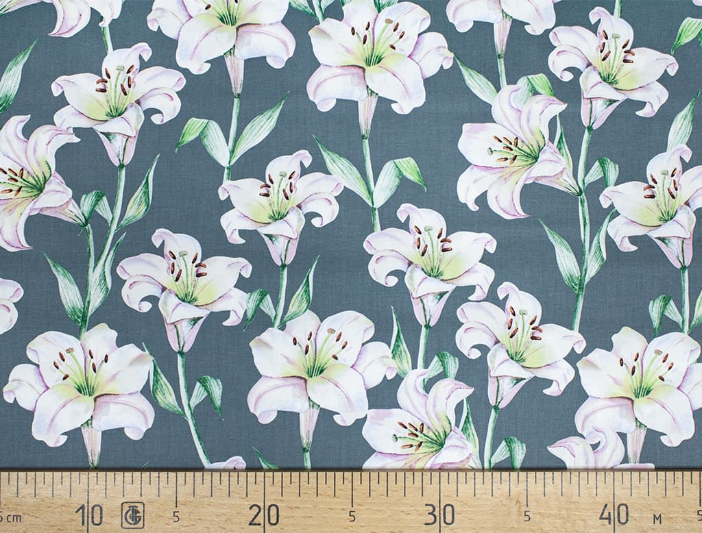 Ткань Gütermann Elegant Spirit (лилии на сером)
