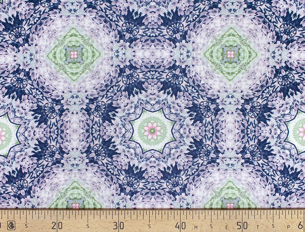 Ткань Gütermann Light Breeze (крупный сине-фиолетовый калейдоскоп)