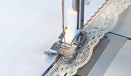 Лапка для соединительного шва