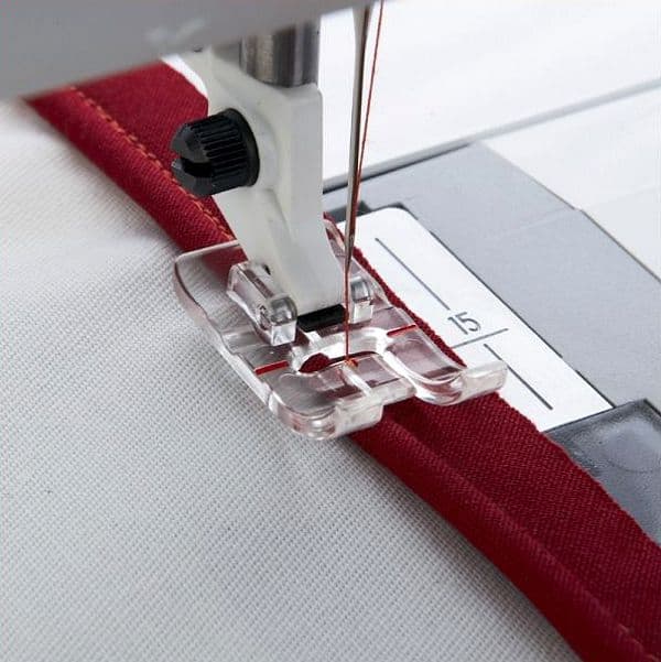 Прозрачная лапка для вшивания канта