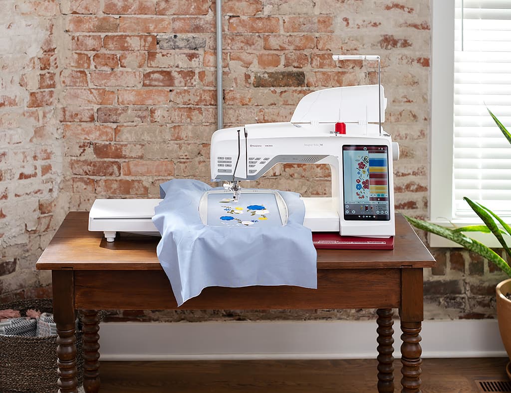 Швейно-вышивальная машина Husqvarna Designer Ruby 90
