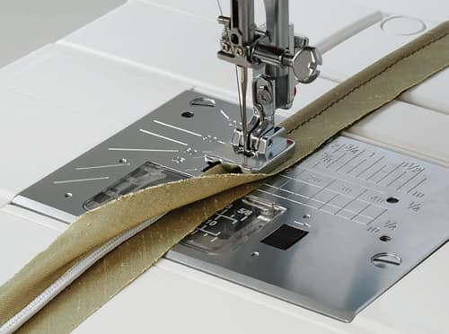 Лапка для вшивания канта для машин с горизонтальным челноком