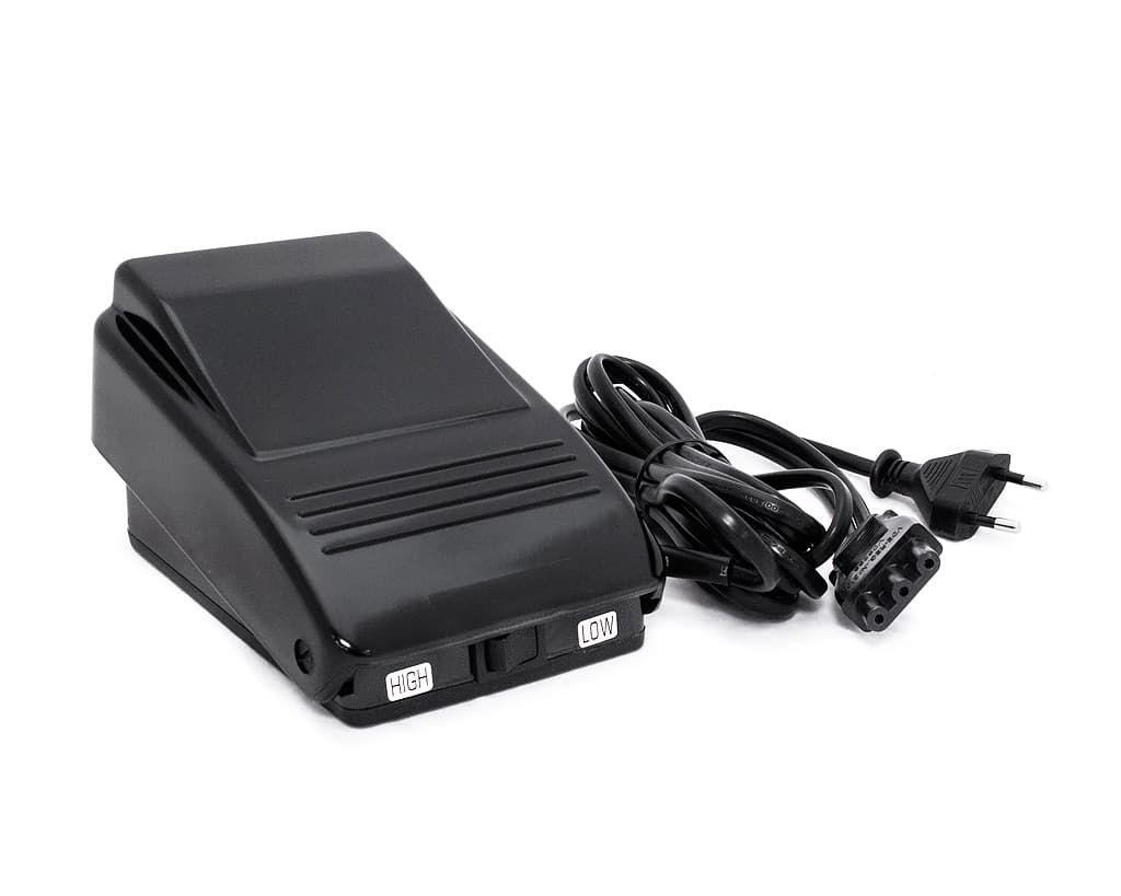 Электромеханическая швейная машина Janome 7524A (с жестким чехлом) - №15