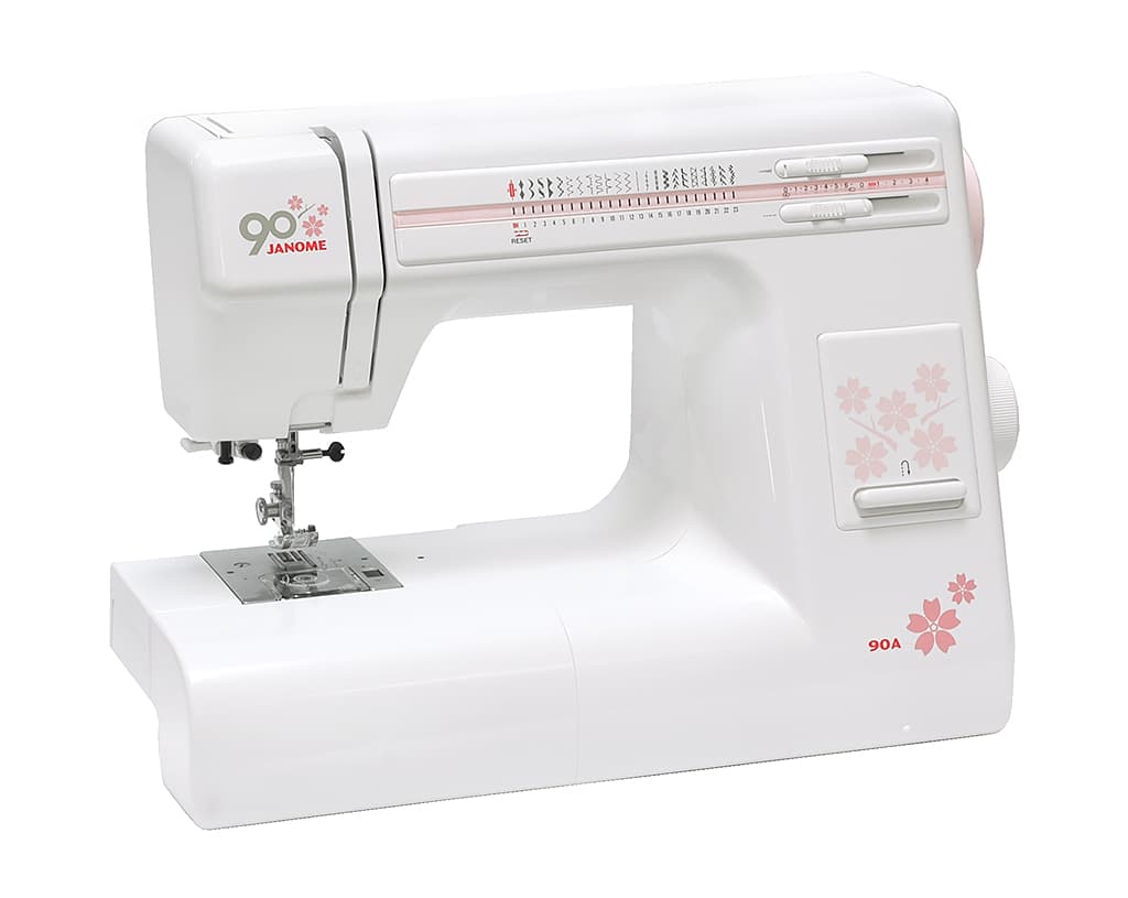 Электромеханическая швейная машина Janome 90A