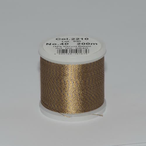 Madeira Rayon №40 200м цвет 2210