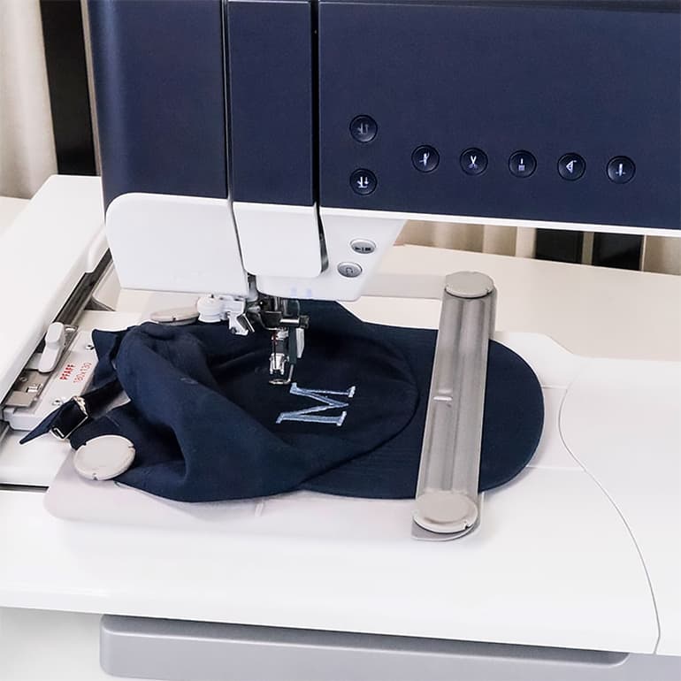 Приспособление для вышивки на бейсболках и панамах