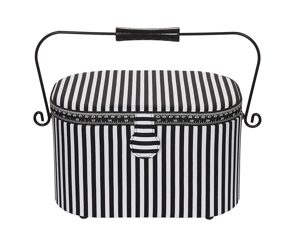 Шкатулка, обтянутая тканью, овальная (30х20,5х19), черно-белая полоска