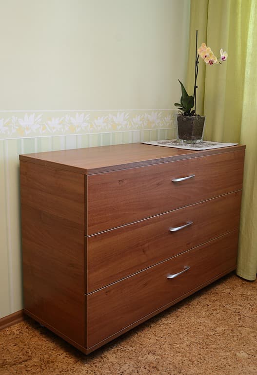 Стол для вязальной машины цвет "Орех"