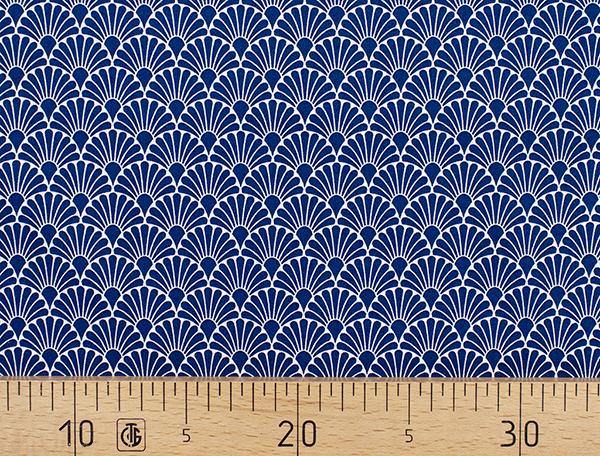 Ткань Gütermann Blooms (белый кружевной узор на синем) 